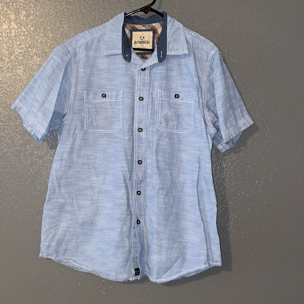 ✨5 for $25✨ Men’s Outdoor Life button down shirt